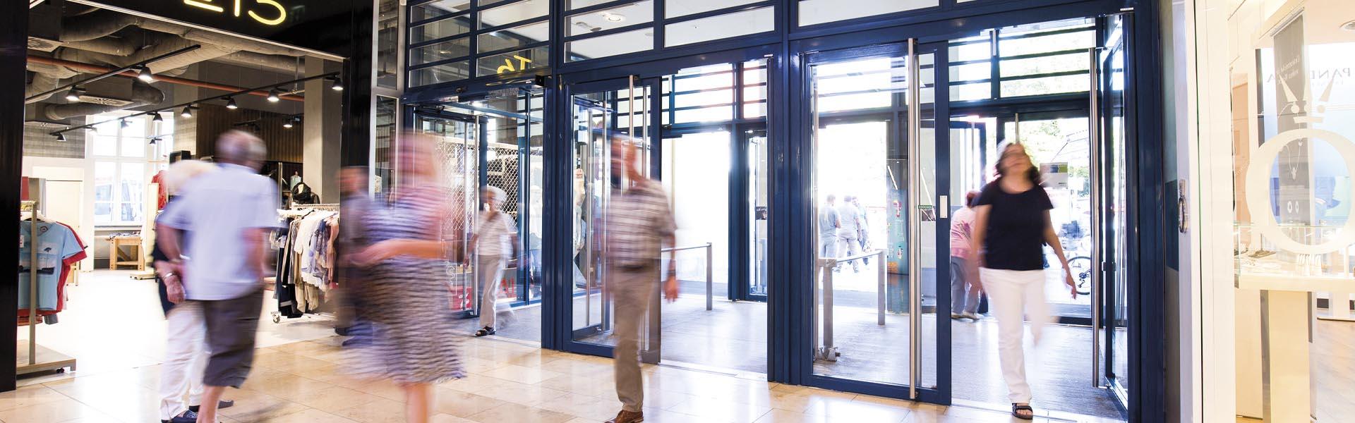 entrance-area-shopping-centre